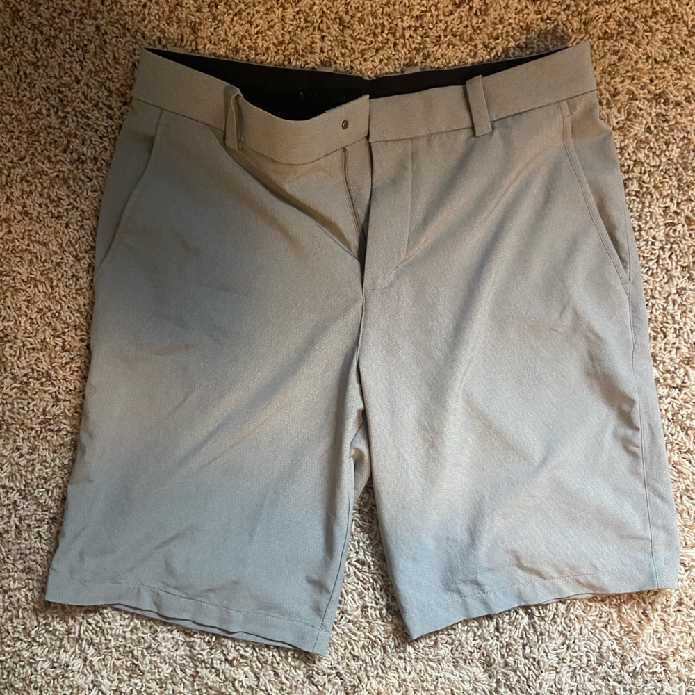 Nike Golf Shorts - Men’s Size 32 - 10” Inseam